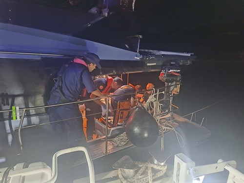 İzmir Açıklarında 1 Şahsın Tıbbi Tahliyesi Gerçekleştirilmiştir